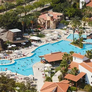 Portaventura El Paso - Includes Unlimited Access To Portaventura Park & 1 Access To Ferrari Land 4*, Salou Espagne